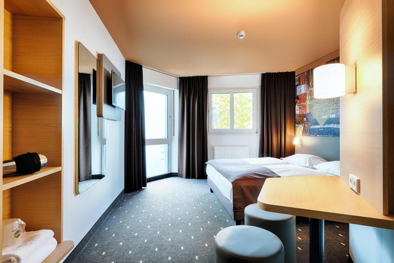B&B Hotel Muenchen-Hbf Exterior foto